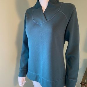 ATHLETA PULLOVER